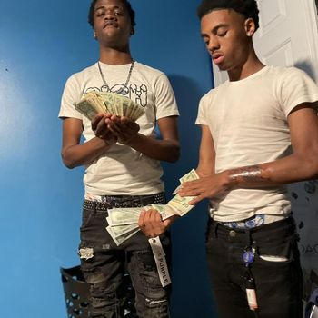 Twan - certified (Explicit)