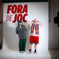 Giulia, Pau Feixas - FORA DE JOC (Explicit)
