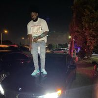 22 - SUITCASE BUSINESS (Explicit)