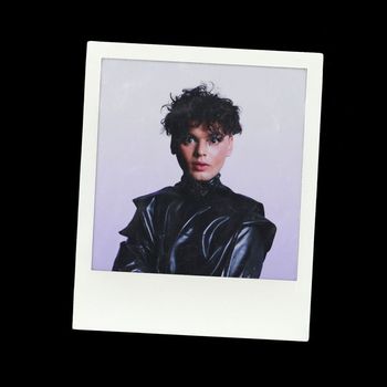 Thelma - Bluff