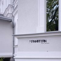 Manhattan - Kim jestem