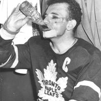 younghusband - Breakup Ballad (Explicit)