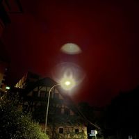 Genetica - Don't Look Through The Peephole