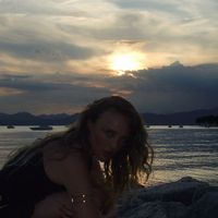 Farrah - Traits