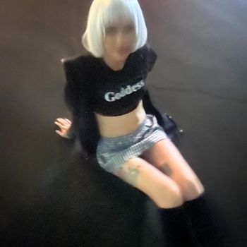 liliana - Alone Interlude (Explicit)