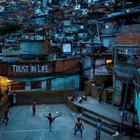 Longy - Trust in life