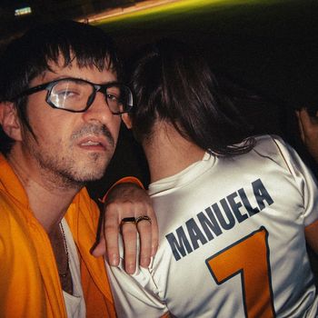 FVLCRVM - Manuela (Explicit)
