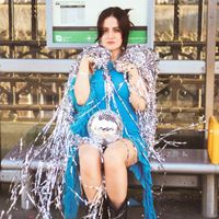 Síomha Hennessy - It's not love