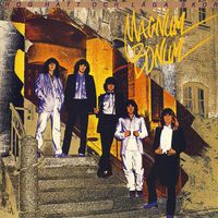 Magnum Bonum - Hög hatt och låga skor
