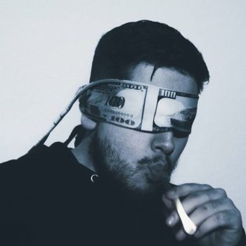 IC - Money Keep On Coming (Explicit)