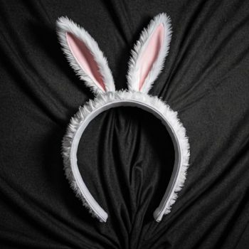 BROC - TIARA DE COELHINHA (Explicit)