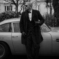 Tau - Secret Service (Explicit)