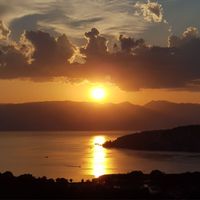 The Healer featuring Storen - L'Au-delà