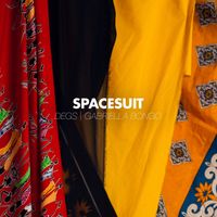 Degs, Gabriella Bongo - Spacesuit