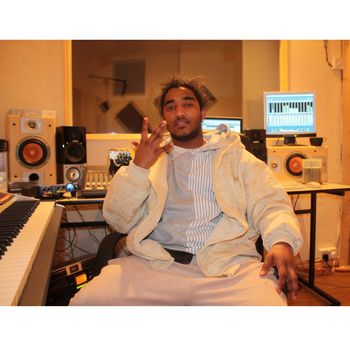 DJ Vee - Intro