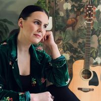 Anne Mattila - Maanantaita Koko Rahalla (Explicit)