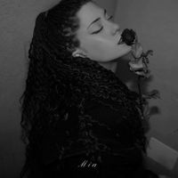 Julie - Mia