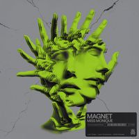 Miss Monique - Magnet