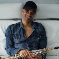 Julian Smith - Chill 2 The Sax