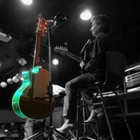 Chris james - Red dirt on his hands