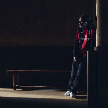 Roshi - Rouge & Noir (Explicit)