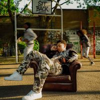 Shakes - Sit Back (Explicit)