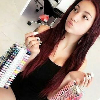 gusi - manicura (Explicit)