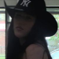 Judeline - chica de cristal