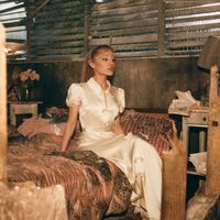 Ariana Grande - twilight zone