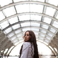 Gia - Chasin' Me Down (Explicit)
