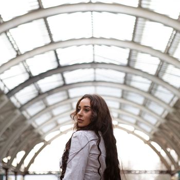 Gia - Chasin' Me Down (Explicit)