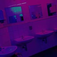 Ariana - Sexo en el Baño (Explicit)