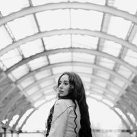 Gia - Chasin' Me Down (piano version [Explicit])