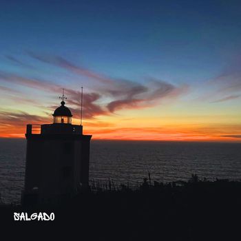 Salgado - A Oscuras (Explicit)