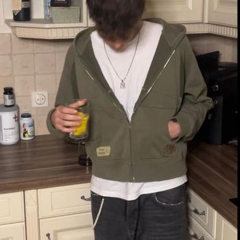 Yves - Weißer Belt (Explicit)