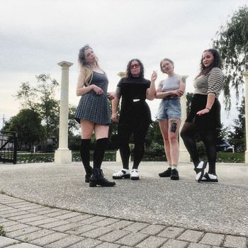 Twin Freaks - Please Me (Explicit)