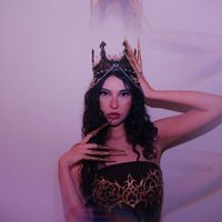 Ela - Queen is Back