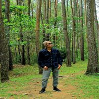YOUNG Q - Dua Bayangan