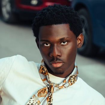 Crimson - Lao Ho Hakmatek