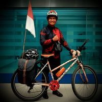 YOUNG Q - Woi Kembalikan Sepedaku