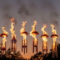 lorenz - Burning Chimes (Explicit)