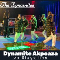 The Dynamites - Dynamite Akpoaza on Stage (Live)