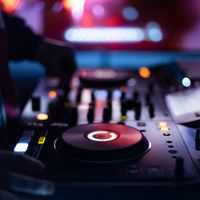 Macrogenre - DJ Controller