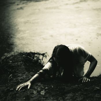 Veronica - Haunted