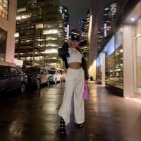 Becca - NAGY FALAT