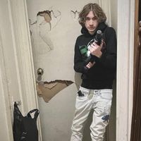 Saey - SLIDING (Explicit)