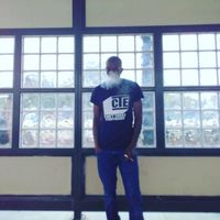 Streetz - 10 TOES (Explicit)