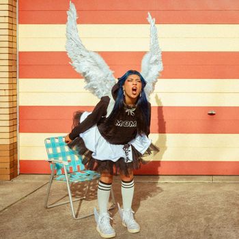 Ecca Vandal - MOLLY