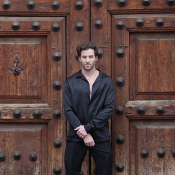 Santiago - Iris (Cover)