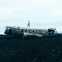 Macrogenre - Aluminum Ghosts (Explicit)